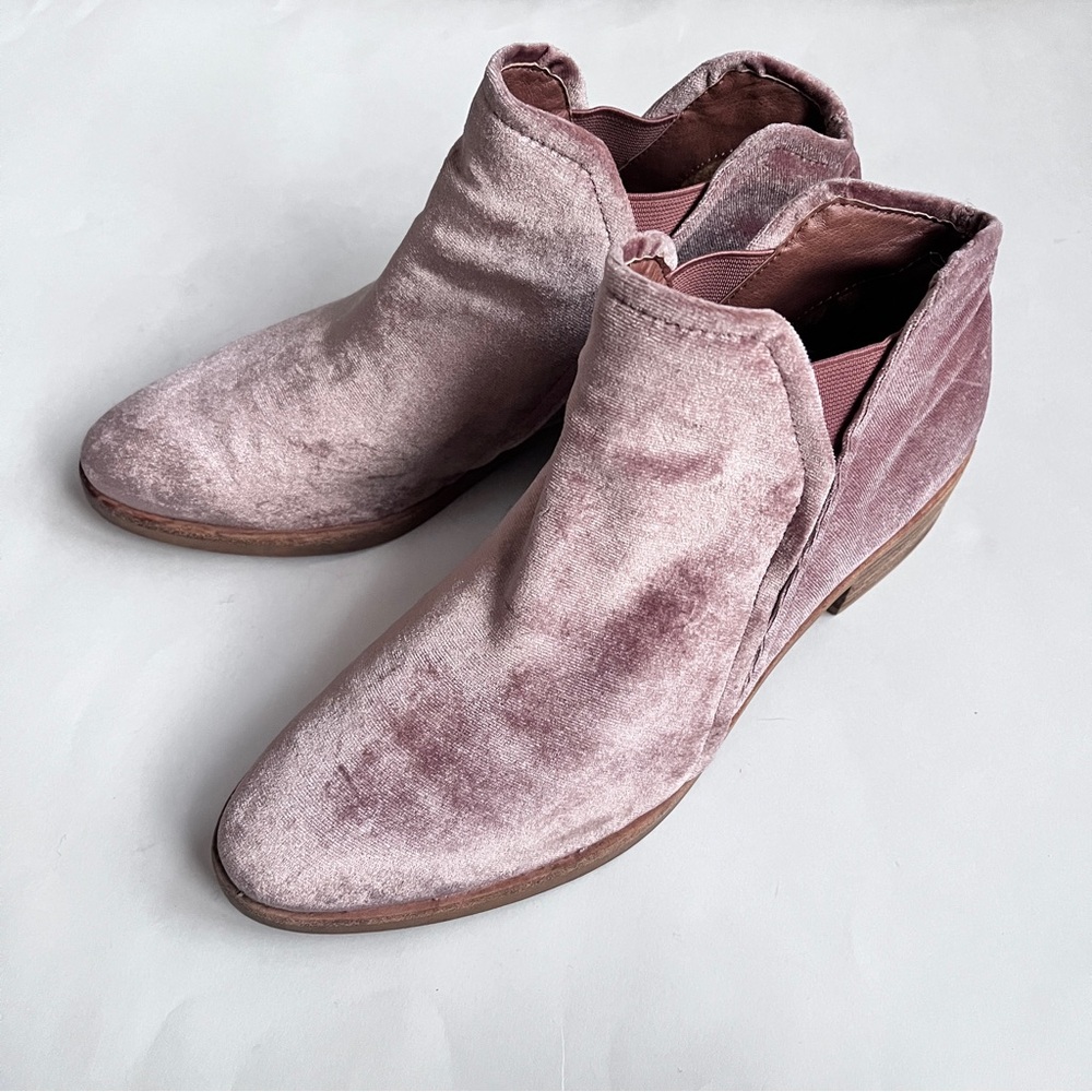Dolce Vita Pink Velvet Ankle Boots Booties Size 8.5 - Picture 3 of 13